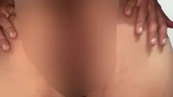 Ein Junge hat mir den Arsch gebrochen