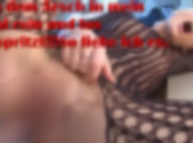 Aus dem Arsch in mein Maul rein und los gespritzt!!!So liebe ich es.