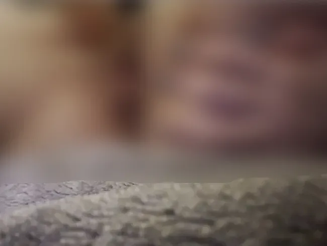 ich mache es mir schon wieder Anal und stöhne dabei