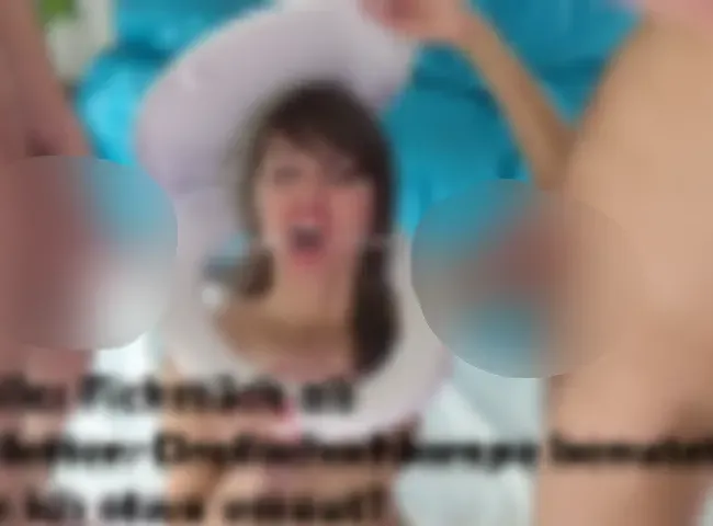 Geiles Fickstück als Toiletten-Dreilochschlampe benutzt!!! Bin ich etwa vesaut? - Crazy-Sophia