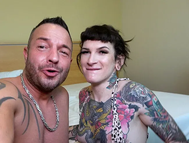 Bareback-Anal mit AO-Transe - ERSTER ARSCHFICK VOR DER KAMERA