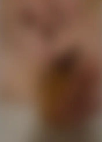 Fuuuuck..er erwischte mich dabei wie ich es mir anal besorgte und fing an vor meinen Augen zu wixxen