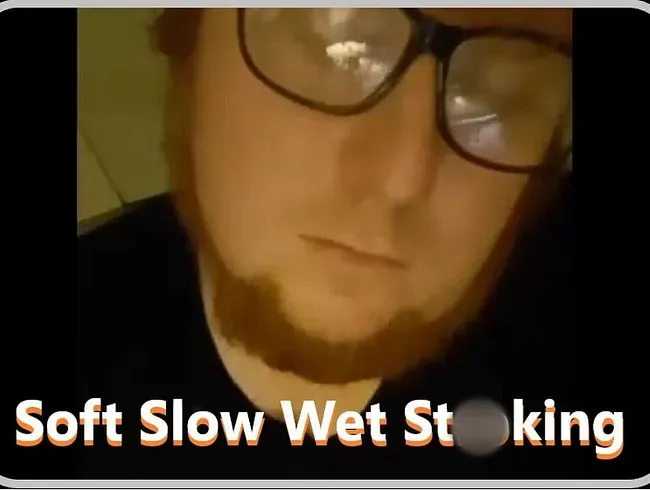 Mmmm, sanftes, langsames, feuchtes, langes, festes Streicheln meines harten Schwanzes, bis ich so VERDAMMT hart komme!