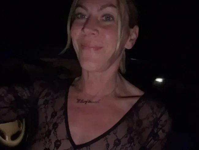 Krasser gehts nicht!! Fremder Trucker fickt mich mitten auf der Strasse !!