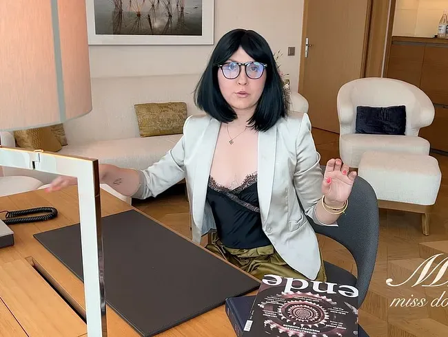 Kannst du liefern? Täglich wichsen für die Chefin - Miss-Doertie