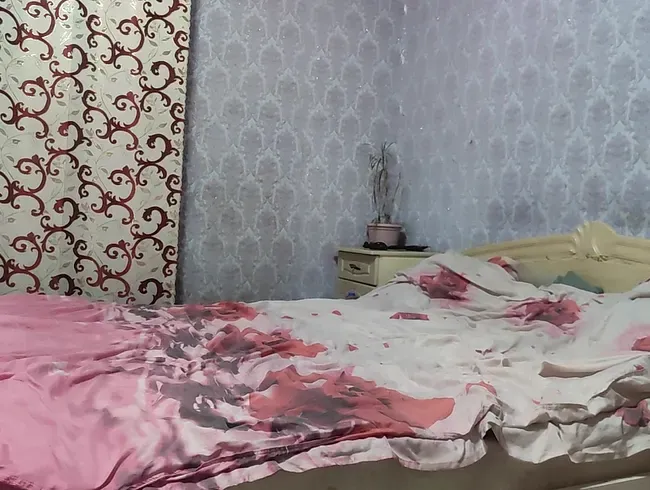 Oral und Strapon mit Ehemann