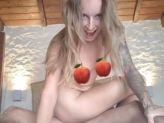 Nach der Gartenarbeit musste dringend das Arschfötzchen und Pussy gefickt werden!