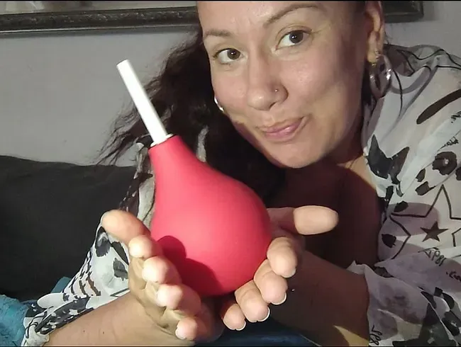 Der Einlauf, mein heimlicher Freund! - Vivi-Mo Anal Video