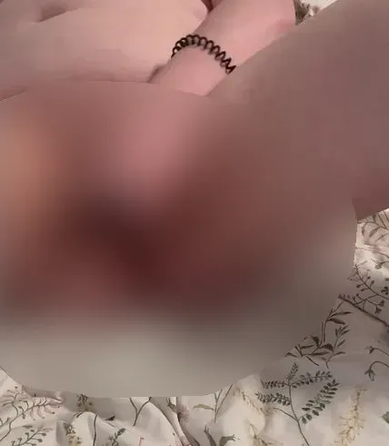 Selbstbefriedigung Vibrator + Plug ~ schau mir dabei zu