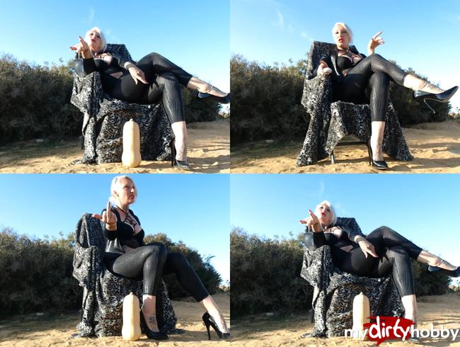 Duftstoff süchtig! Spreng Deine Arschfotze für mich, Sissy!