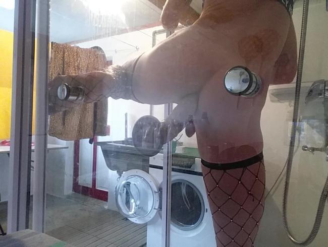 bikini analsex unter der dusche